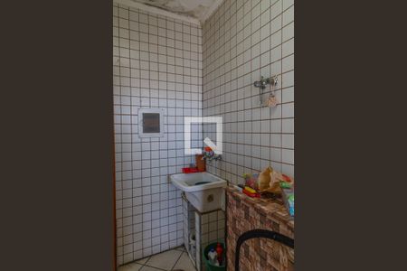 Casa à venda com 400m², 4 quartos e 3 vagas Casa à venda com 400m², 4 quartos e 3 vagasÁrea de Serviço 2