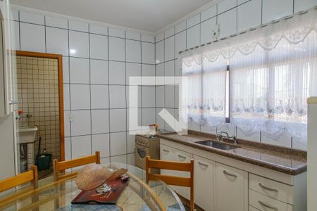 Casa à venda com 400m², 4 quartos e 3 vagas Casa à venda com 400m², 4 quartos e 3 vagasCozinha 2