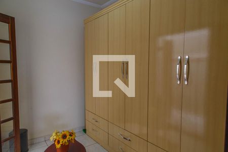 Casa à venda com 400m², 4 quartos e 3 vagas Casa à venda com 400m², 4 quartos e 3 vagasQuarto 4