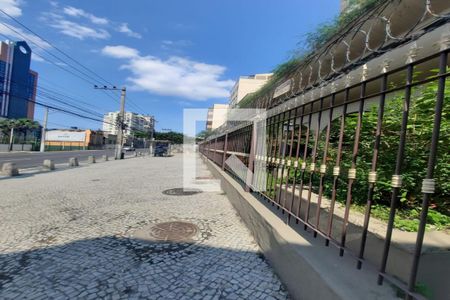 Apartamento à venda com 76m², 2 quartos e 1 vagaÁrea comum