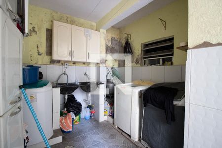 Casa à venda com 150m², 3 quartos e 2 vagas Casa à venda com 150m², 3 quartos e 2 vagasLavanderia