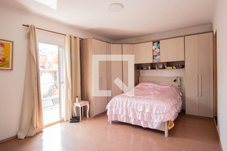 Casa à venda com 150m², 3 quartos e 2 vagas Casa à venda com 150m², 3 quartos e 2 vagasSuite