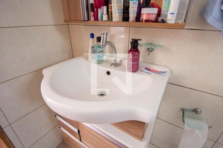 Casa à venda com 150m², 3 quartos e 2 vagas Casa à venda com 150m², 3 quartos e 2 vagasPia