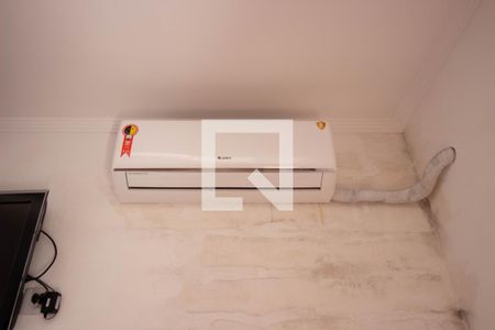 Casa à venda com 150m², 3 quartos e 2 vagas Casa à venda com 150m², 3 quartos e 2 vagasvaranda