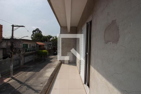 Casa à venda com 150m², 3 quartos e 2 vagas Casa à venda com 150m², 3 quartos e 2 vagasvaranda