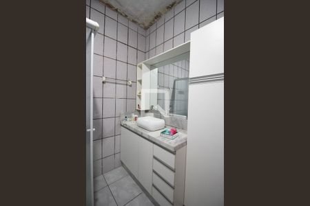 Casa à venda com 150m², 3 quartos e 2 vagas Casa à venda com 150m², 3 quartos e 2 vagasBanheiro 1