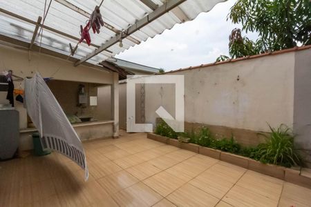 Casa para alugar com 120m², 3 quartos e 3 vagasQuintal