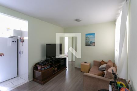 Sala de apartamento à venda com 3 quartos, 67m² em Ipiranga, Belo Horizonte