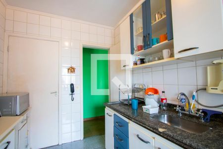 Apartamento à venda com 90m², 4 quartos e 2 vagasCozinha