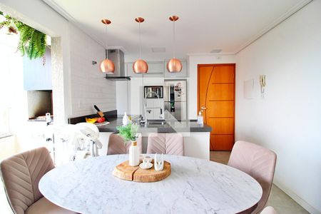 Apartamento à venda com 85m², 2 quartos e 2 vagasSala