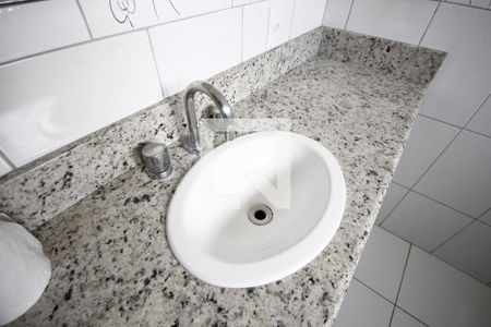 Casa à venda com 220m², 4 quartos e 2 vagasSuíte