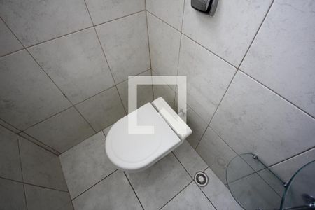 Casa à venda com 220m², 4 quartos e 2 vagasLavabo