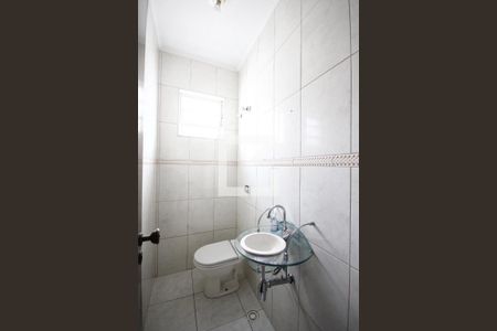 Casa à venda com 220m², 4 quartos e 2 vagasLavabo