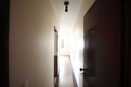 Casa à venda com 220m², 4 quartos e 2 vagasSuíte