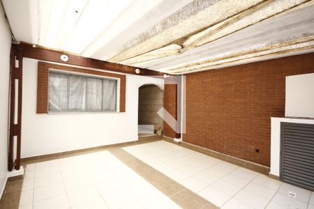 Casa à venda com 220m², 4 quartos e 2 vagasGaragem