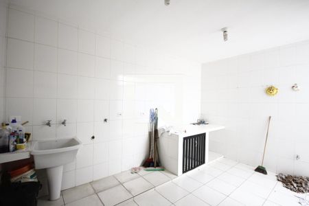 Casa à venda com 220m², 4 quartos e 2 vagasÁrea de Serviço