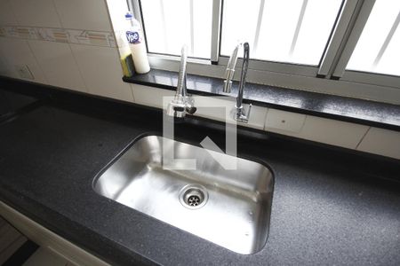 Casa à venda com 220m², 4 quartos e 2 vagasCozinha