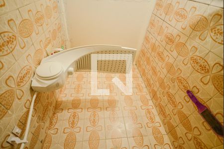 Casa à venda com 110m², 3 quartos e 2 vagas Casa à venda com 110m², 3 quartos e 2 vagasBanheiro social