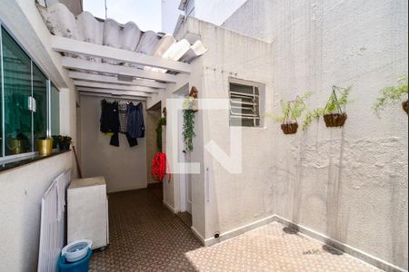 Casa à venda com 110m², 3 quartos e 2 vagas Casa à venda com 110m², 3 quartos e 2 vagasQuintal