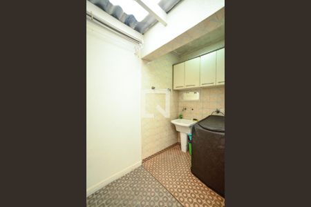 Casa à venda com 110m², 3 quartos e 2 vagas Casa à venda com 110m², 3 quartos e 2 vagasÁrea de Serviço