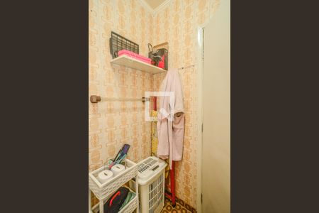 Casa à venda com 110m², 3 quartos e 2 vagas Casa à venda com 110m², 3 quartos e 2 vagasBanheiro social