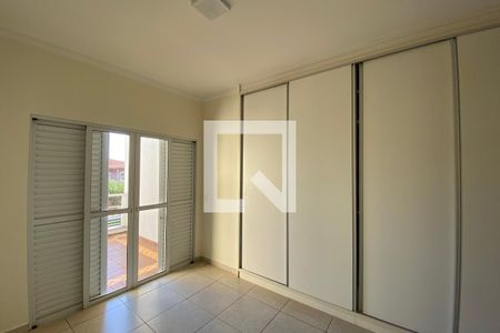Casa de condomínio para alugar com 250m², 3 quartos e 3 vagasSuite 1