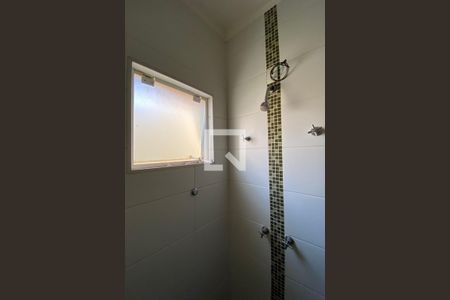 Casa de condomínio para alugar com 250m², 3 quartos e 3 vagasBanheiro