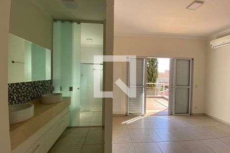 Casa de condomínio para alugar com 250m², 3 quartos e 3 vagasSuíte 2