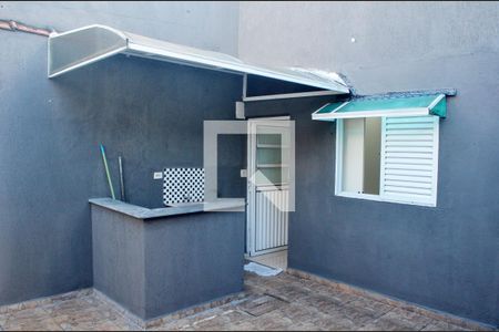 Casa para alugar com 100m², 2 quartos e 1 vagaÁrea comum - Piscina