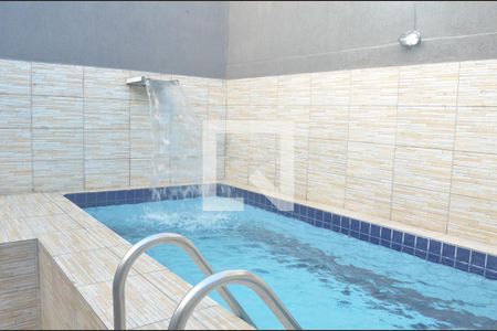 Casa para alugar com 100m², 2 quartos e 1 vagaÁrea comum - Piscina