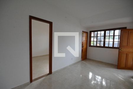 Sala de apartamento para alugar com 1 quarto, 65m² em Penha, Rio de Janeiro