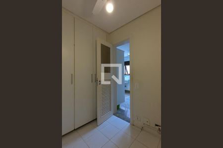 Apartamento para alugar com 300m², 3 quartos e 5 vagasÁrea de Serviço