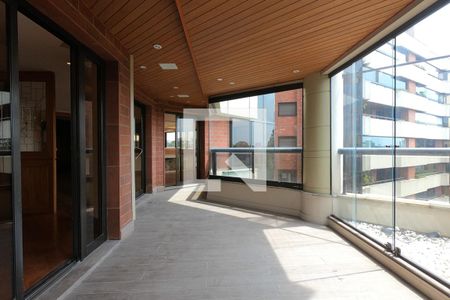 Apartamento para alugar com 300m², 3 quartos e 5 vagasVaranda da Sala