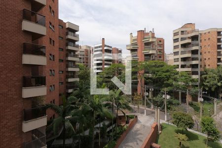 Apartamento para alugar com 300m², 3 quartos e 5 vagasVista