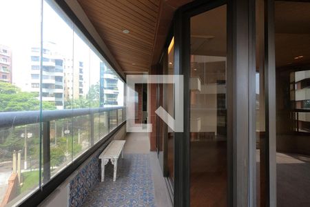 Apartamento para alugar com 300m², 3 quartos e 5 vagasVaranda da Sala