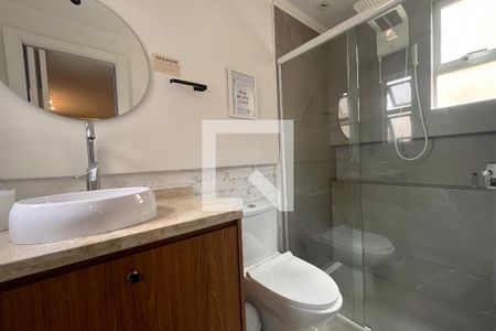 Banheiro de kitnet/studio à venda com 1 quarto, 29m² em Centro Histórico, Porto Alegre