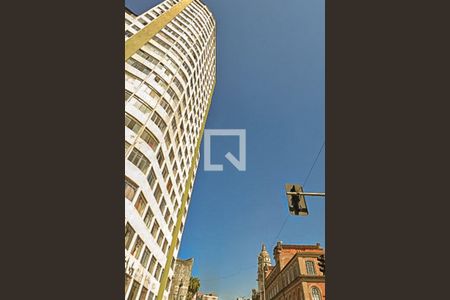 Studio à venda com 27m², 1 quarto e sem vaga Studio à venda com 27m², 1 quarto e sem vagaFachada