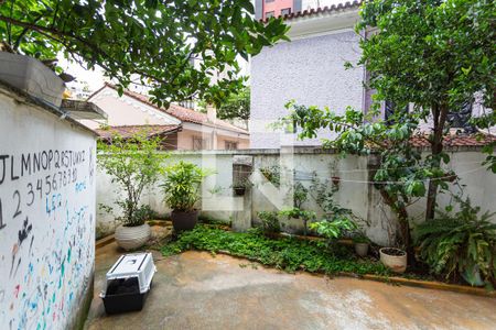 Apartamento à venda com 240m², 4 quartos e 2 vagasQuintal