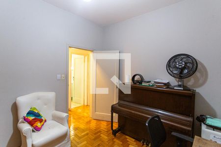 Apartamento à venda com 240m², 4 quartos e 2 vagasQuarto 4