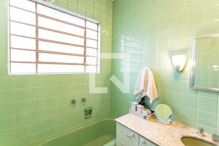 Apartamento à venda com 240m², 4 quartos e 2 vagasBanheiro Social