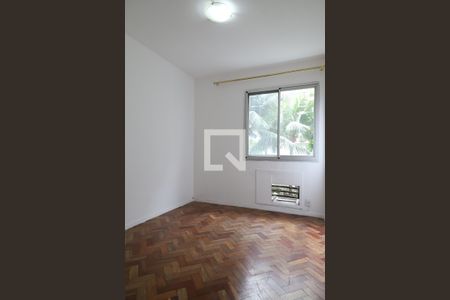 Quarto 1 de apartamento para alugar com 2 quartos, 58m² em Barra da Tijuca, Rio de Janeiro