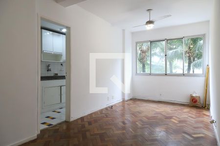 Sala de apartamento para alugar com 2 quartos, 58m² em Barra da Tijuca, Rio de Janeiro