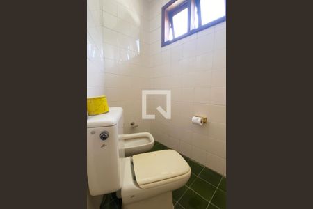 Casa de condomínio à venda com 350m², 3 quartos e 4 vagasBanheiro da Suíte 1