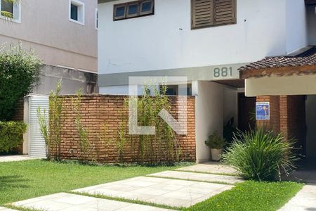 Casa de condomínio à venda com 350m², 3 quartos e 4 vagasFachada