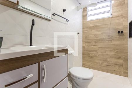 Banheiro de apartamento para alugar com 2 quartos, 58m² em Km 18, Osasco