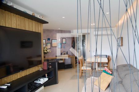 Sala de apartamento para alugar com 3 quartos, 75m² em Barra da Tijuca, Rio de Janeiro