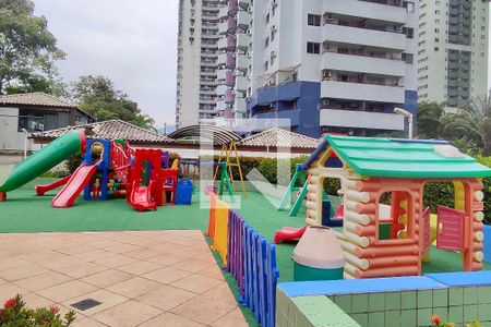 Apartamento para alugar com 75m², 3 quartos e 1 vaga Apartamento para alugar com 75m², 3 quartos e 1 vagaÁrea Comum - Playground