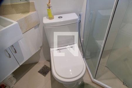 Apartamento para alugar com 75m², 3 quartos e 1 vaga Apartamento para alugar com 75m², 3 quartos e 1 vagaBanheiro social