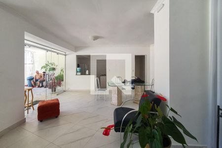 Apartamento para alugar com 80m², 2 quartos e sem vagaÁrea comum - Salão de festas