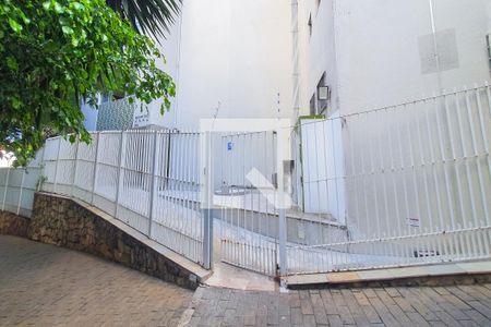 Apartamento para alugar com 80m², 2 quartos e sem vagaFachada